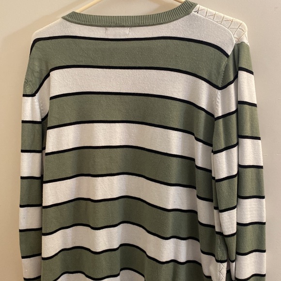 Lety & Me lightweight green & white striped sweater. - Picture 5 of 5